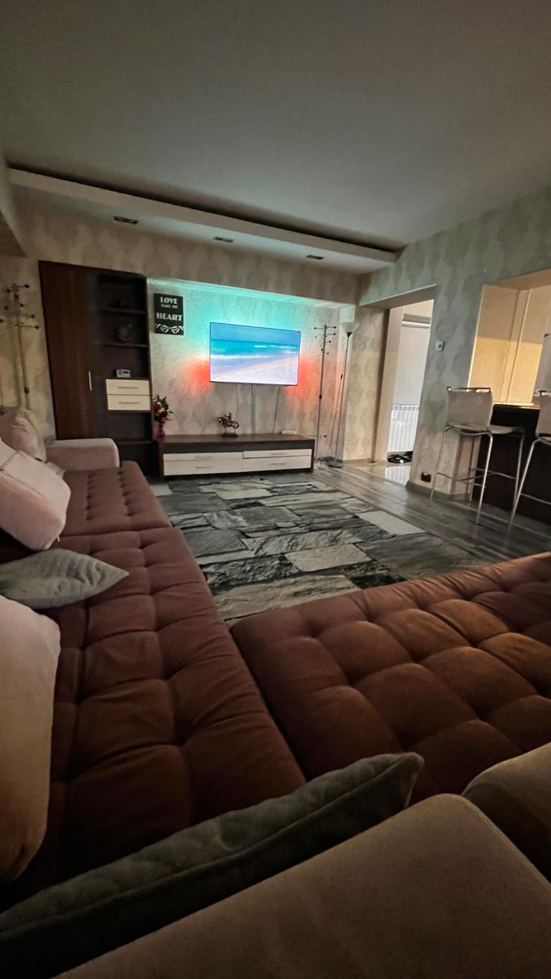 Luxury Lägenhet Bukarest Exteriör bild