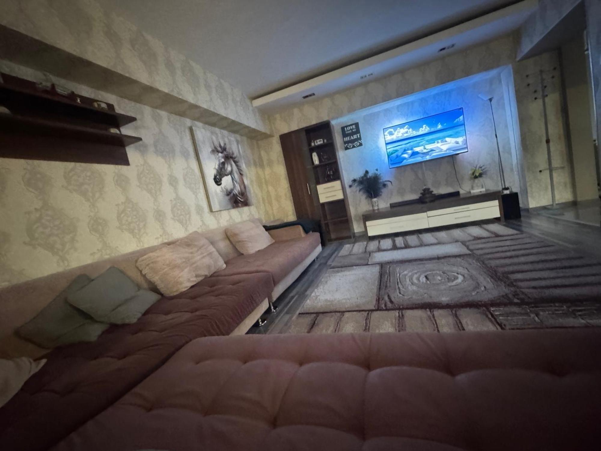 Luxury Lägenhet Bukarest Exteriör bild